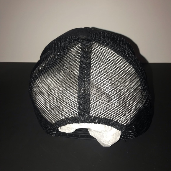 Black ASOS snapback hat - Picture 3 of 7